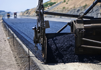 Tsubaki strengthens the weak link in the chain for asphalt pavers